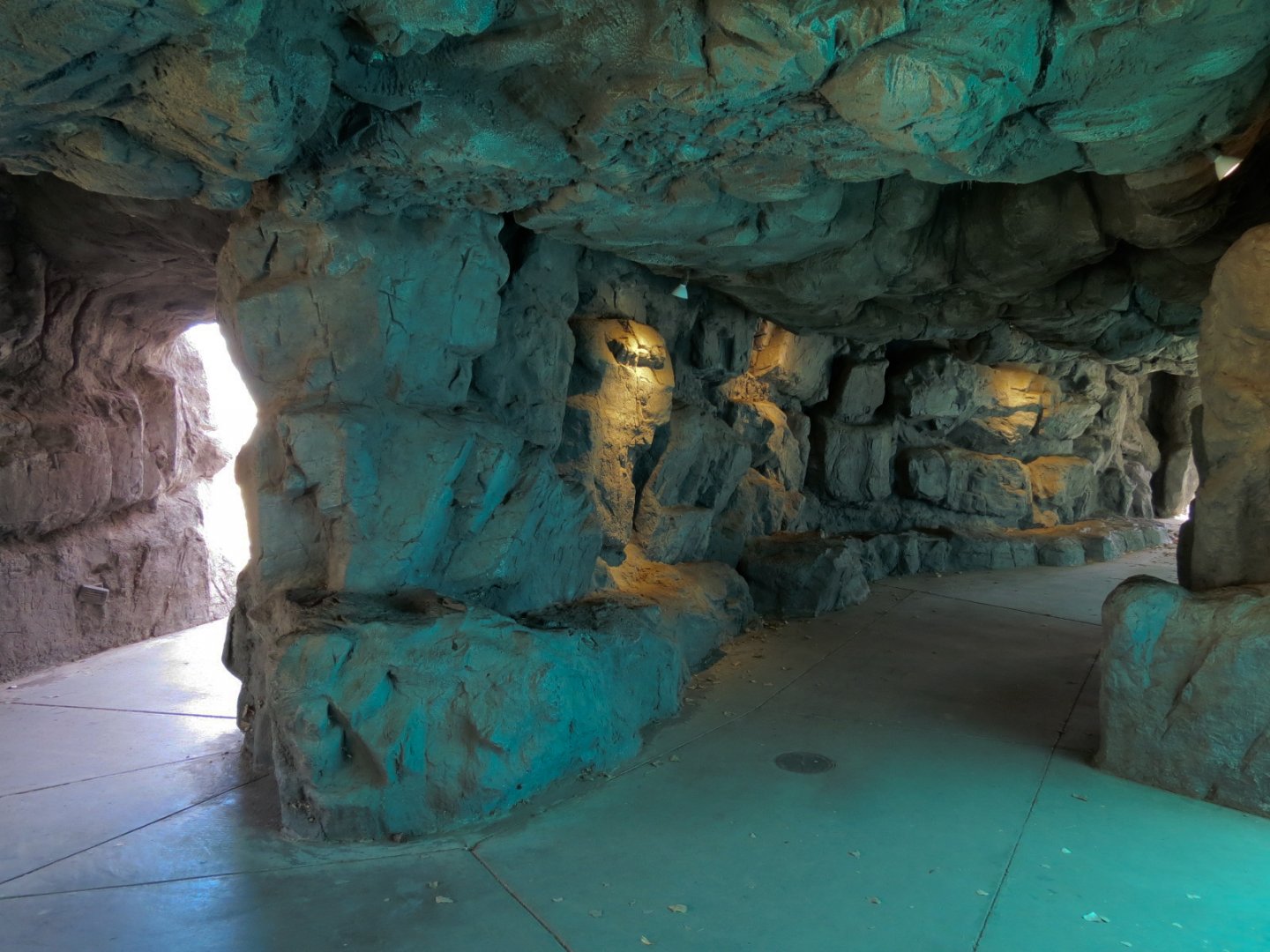 Inukshuk Bay - Visitor Cave Pathway