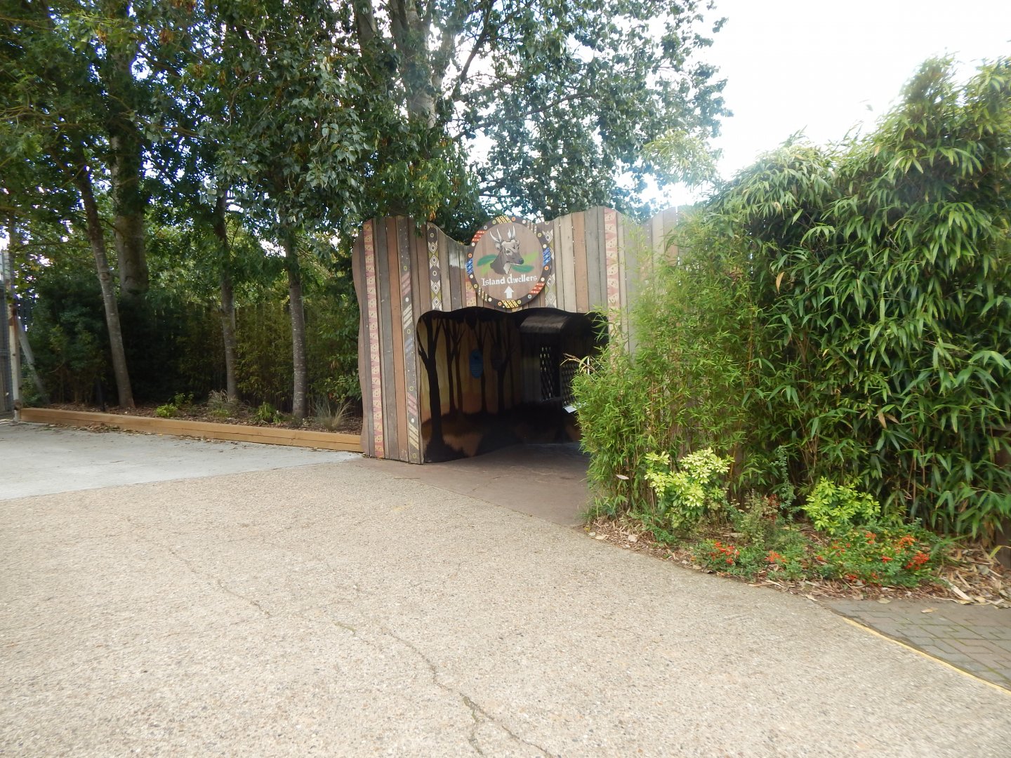 Island Dwellers 110925