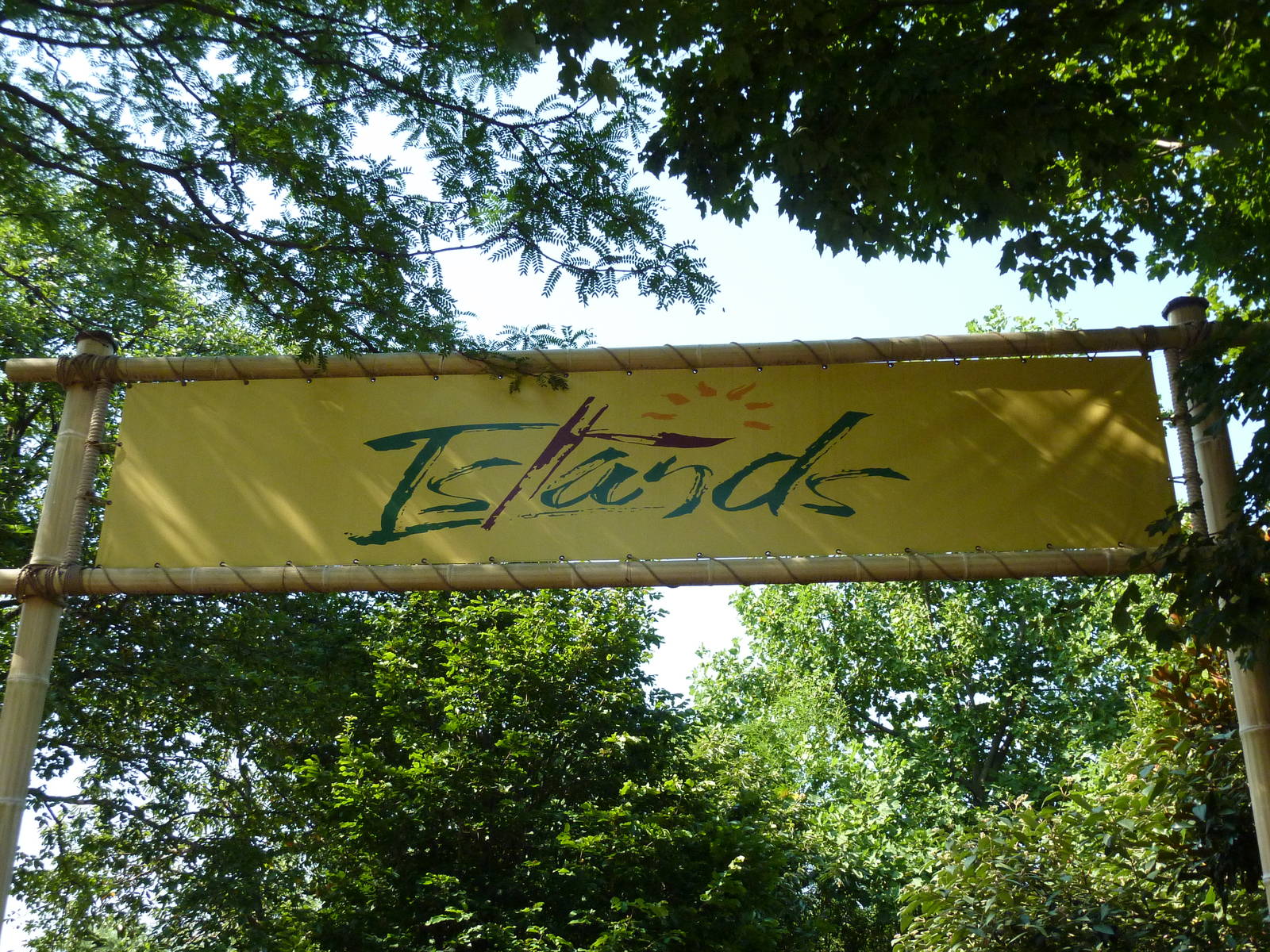 Islands - Entrance Sign