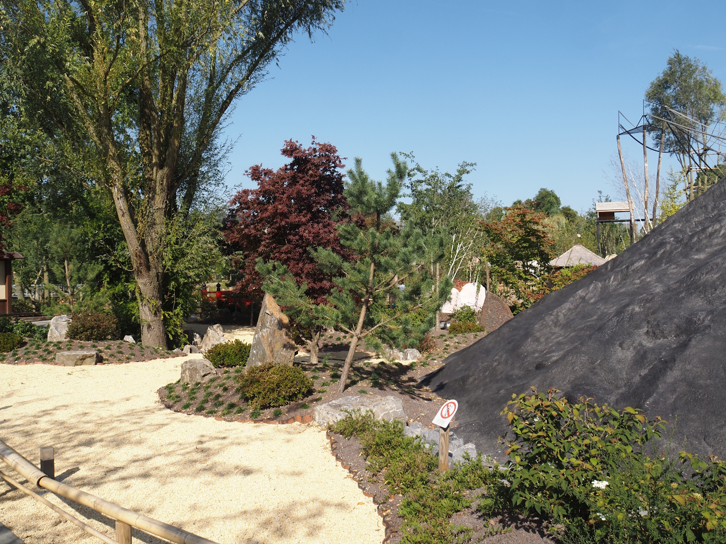Islands of the Rising Sun - Honshu - Japanese garden with Mount Fuji representation, 2024-09-17