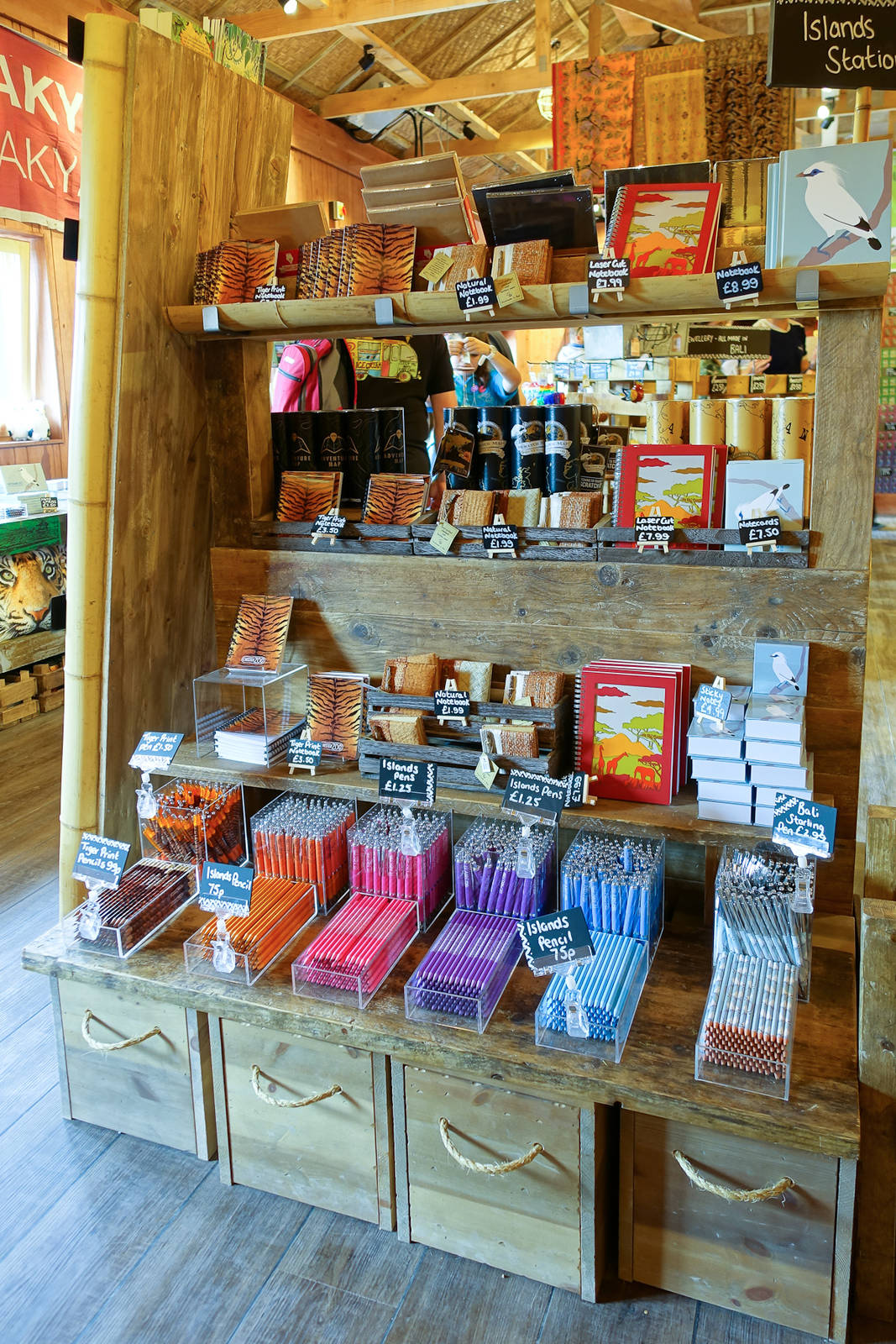 Islands Shop - Merchandise - 18/07/2015