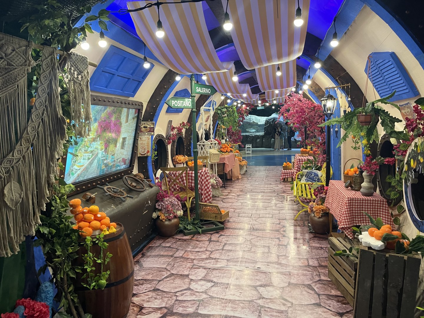 italy themed tunnel