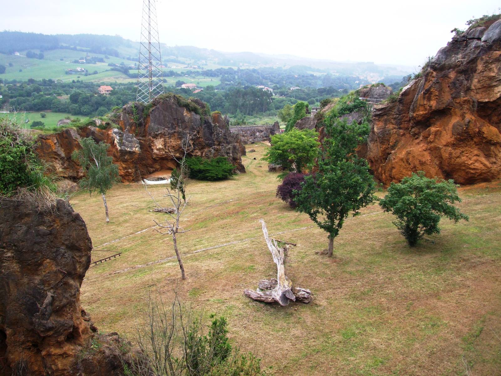 Jaguar Enclosure at Cabarceno, 11/06/15