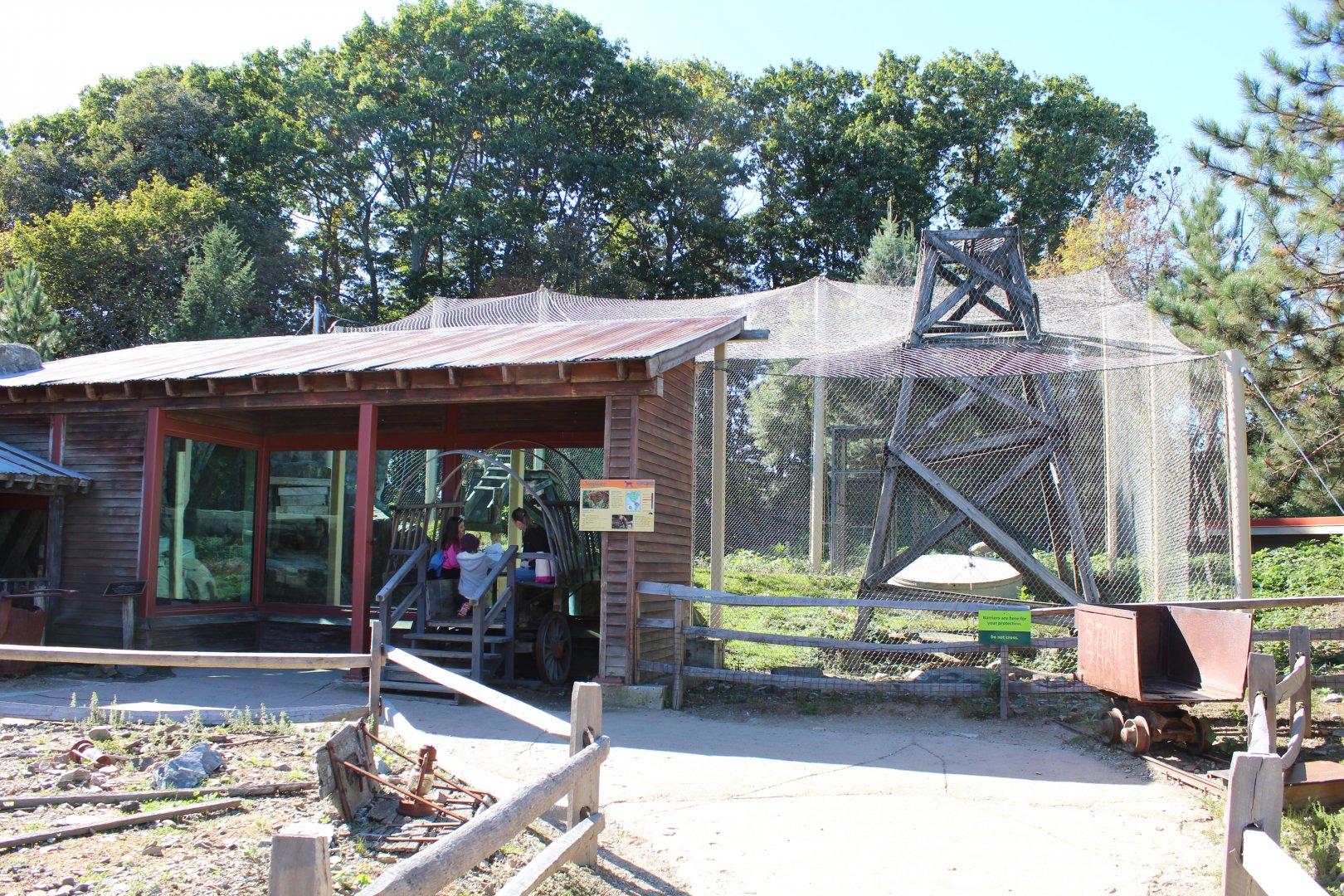 Jaguar Enclosure - Oct 2017