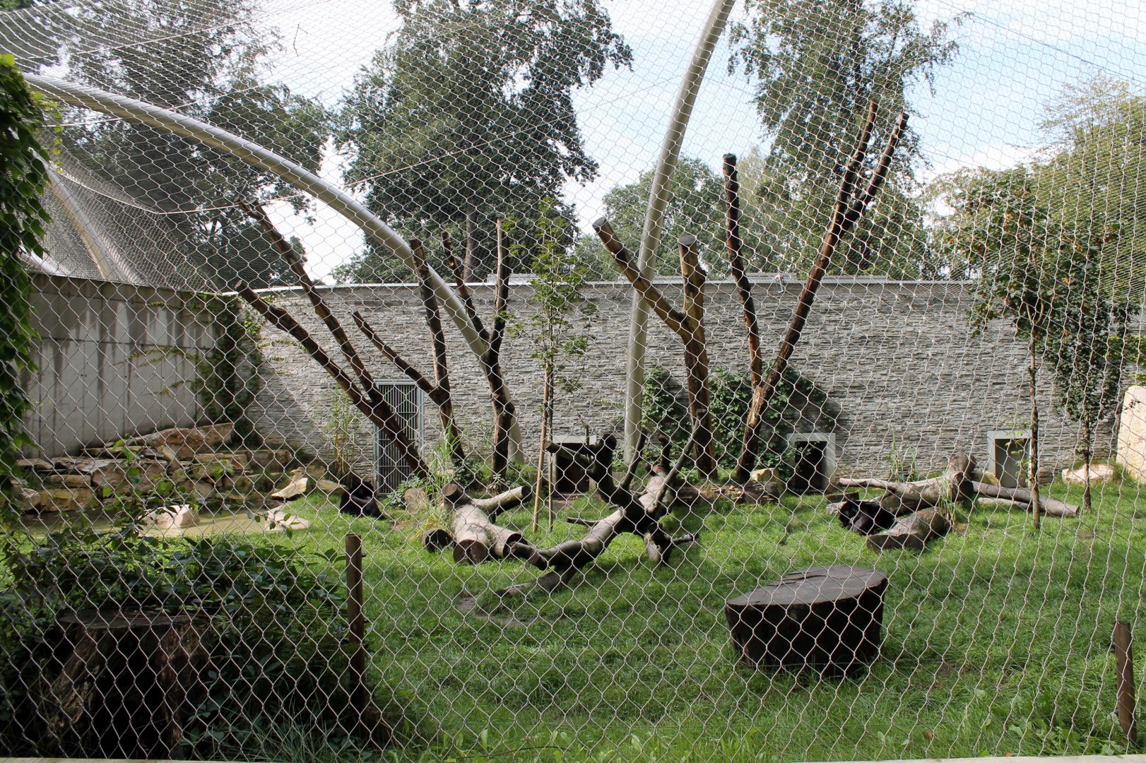 Jaguar Enclosure
