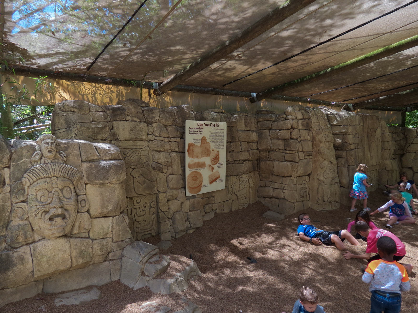 Jaguar Jungle - Dig Play Area