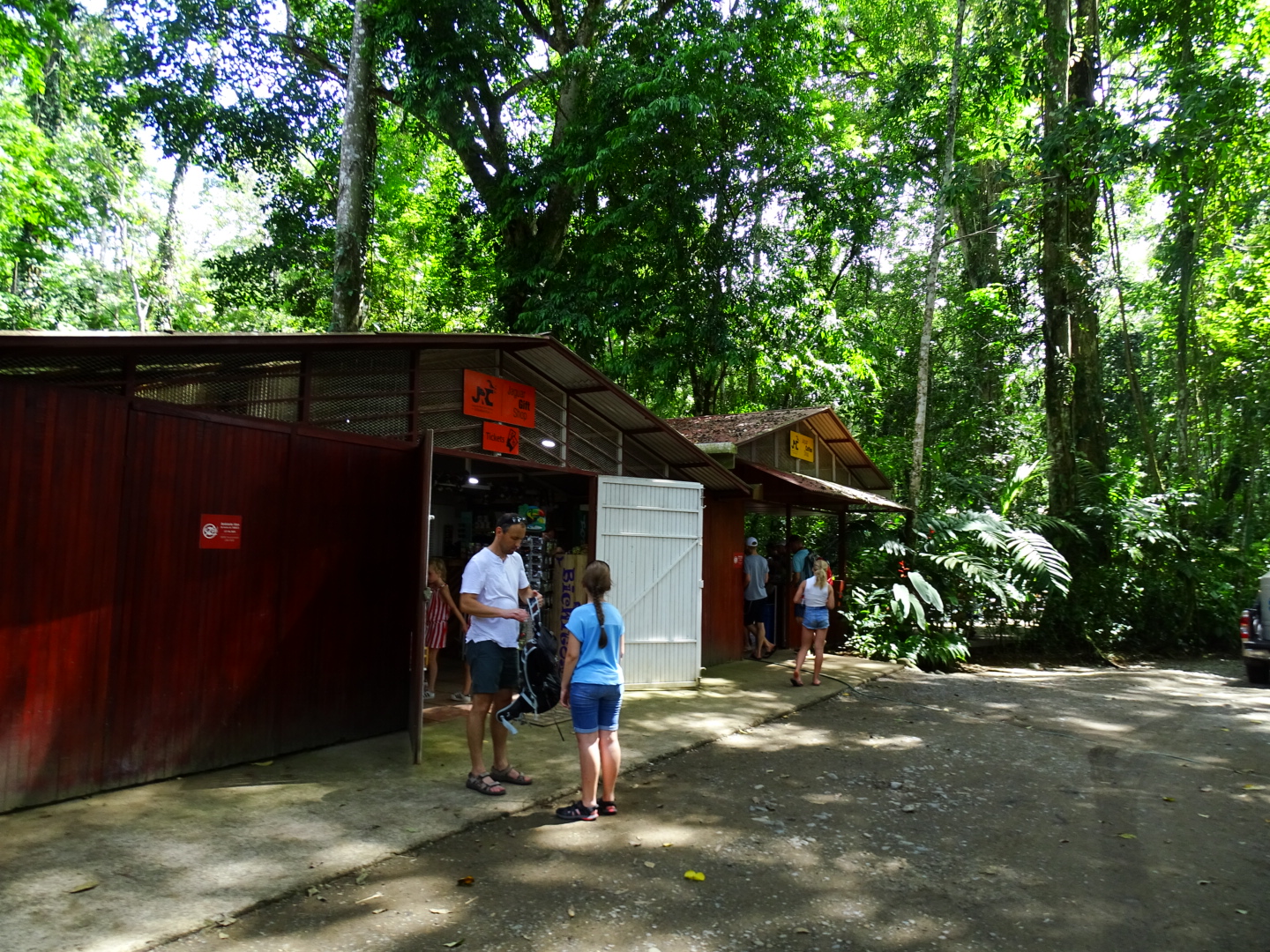 Jaguar rescue center, Puerto Viejo