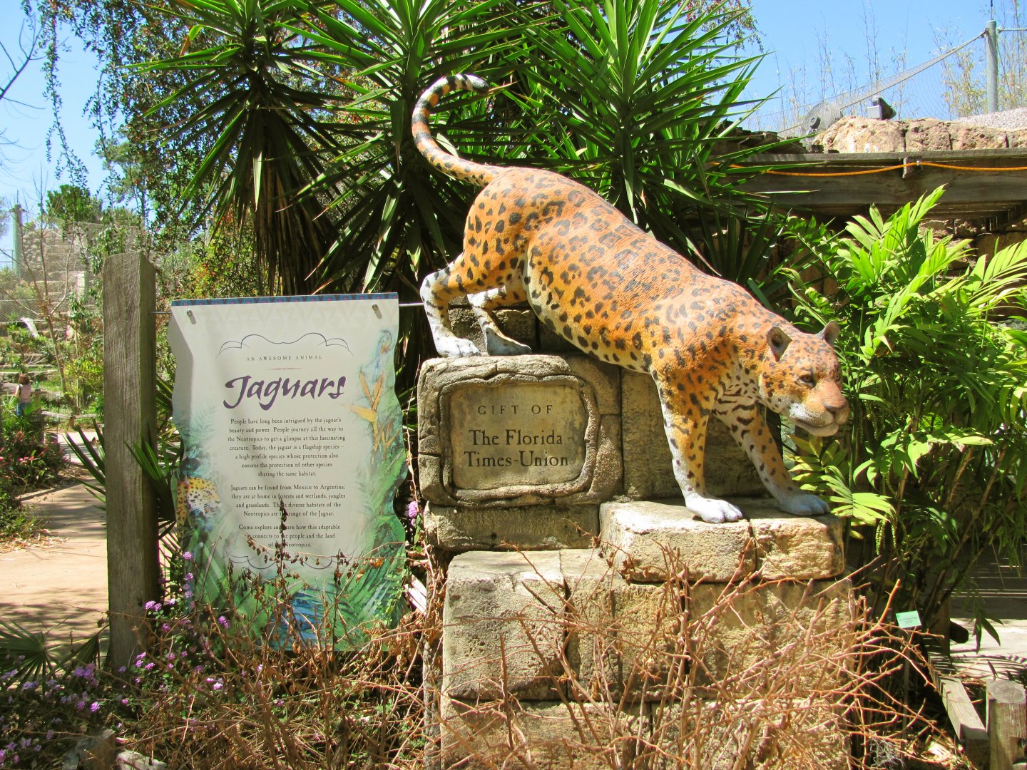 Jaguar Sign & Statue