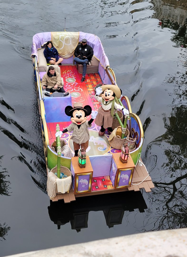 Jan. 2023 - Mickey & Minnie