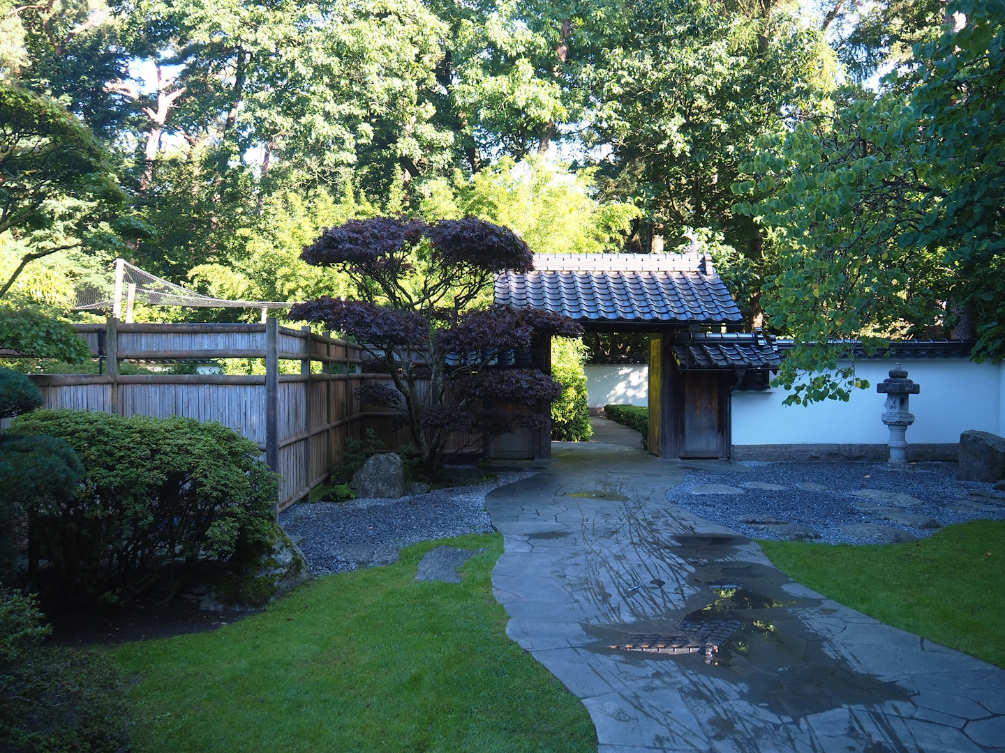 Japanese garden - Gate to area with Red-crowned crane exhibit, 2023-09-24