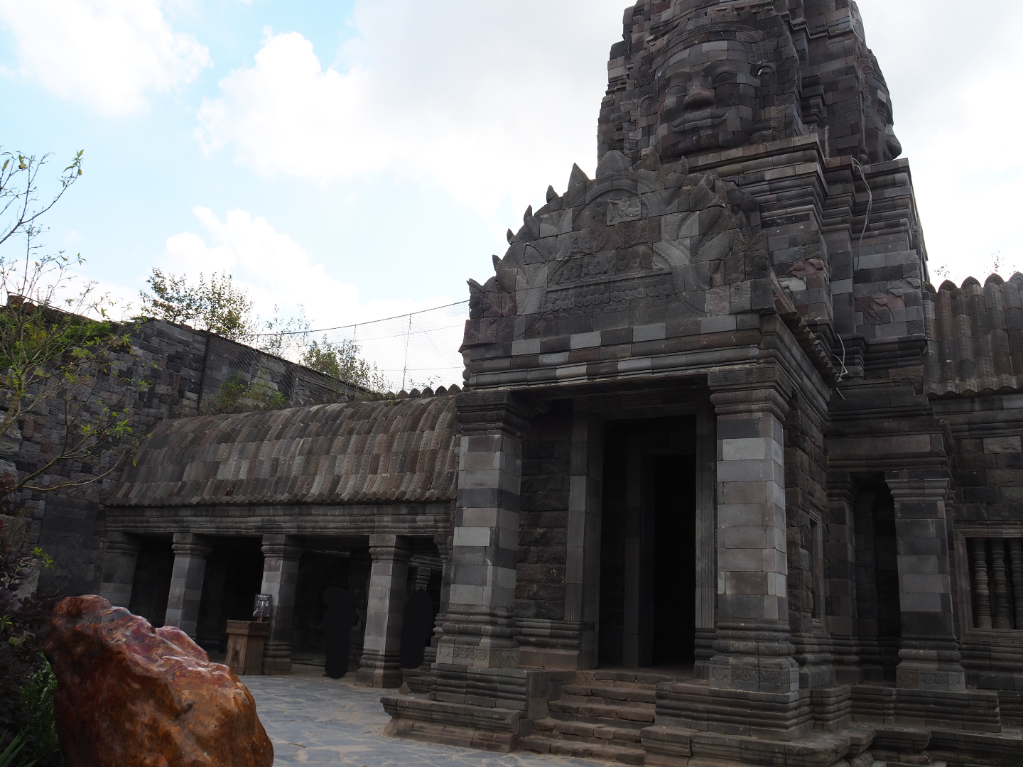 Javan leopard temple viewing area, 2020-09-02
