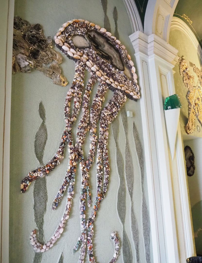 Jellyfish artwork near aquarium building toilets, 2022-09-15