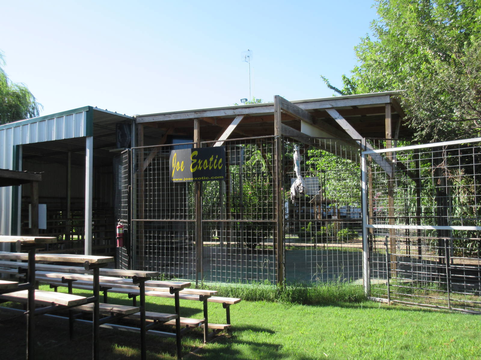 Joe Exotic Presentation Stage