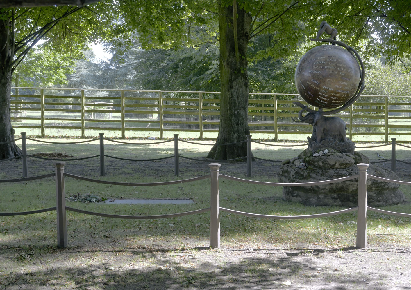 John Aspinall's grave