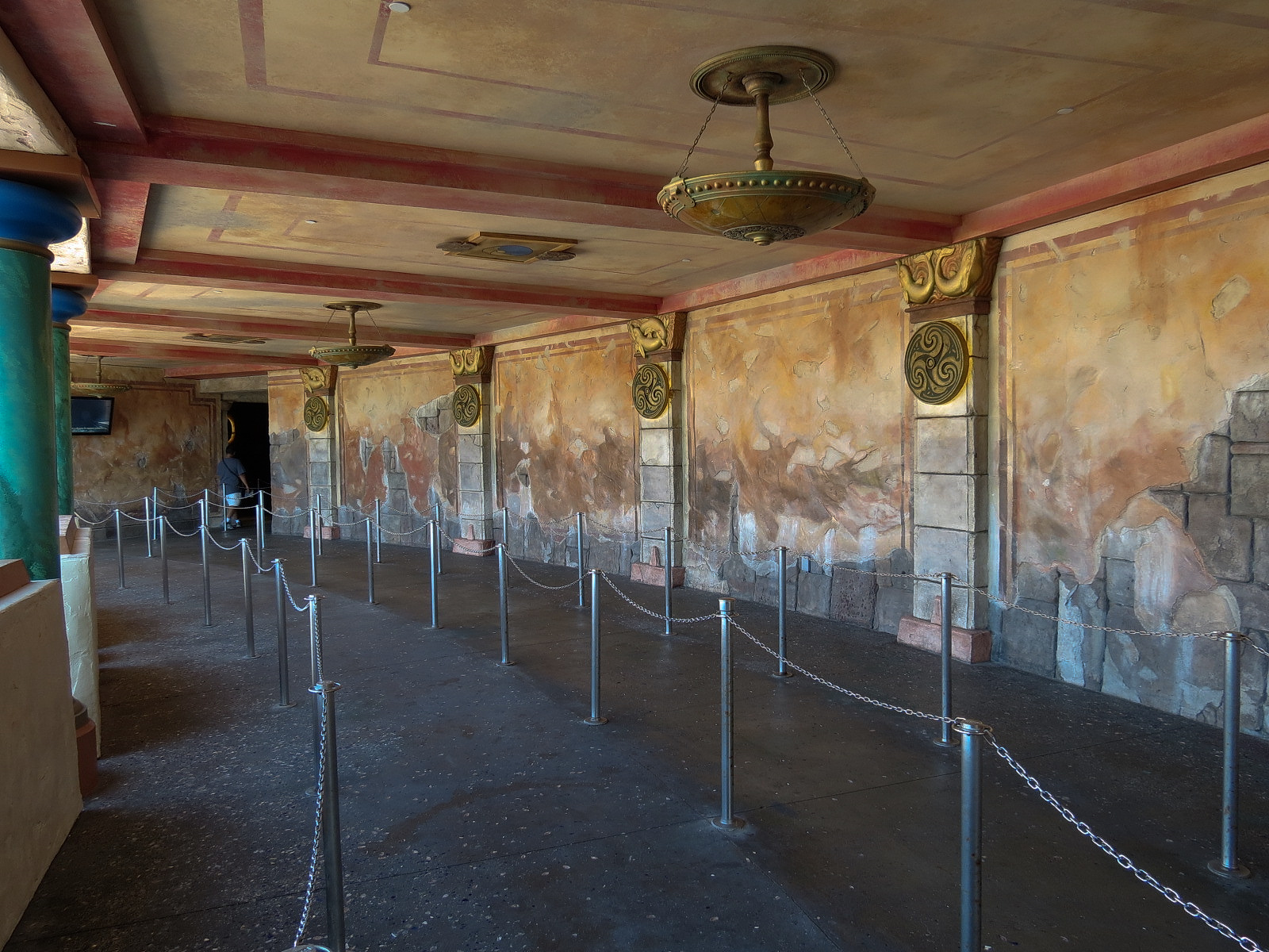 Journey To Atlantis - Ride Queue