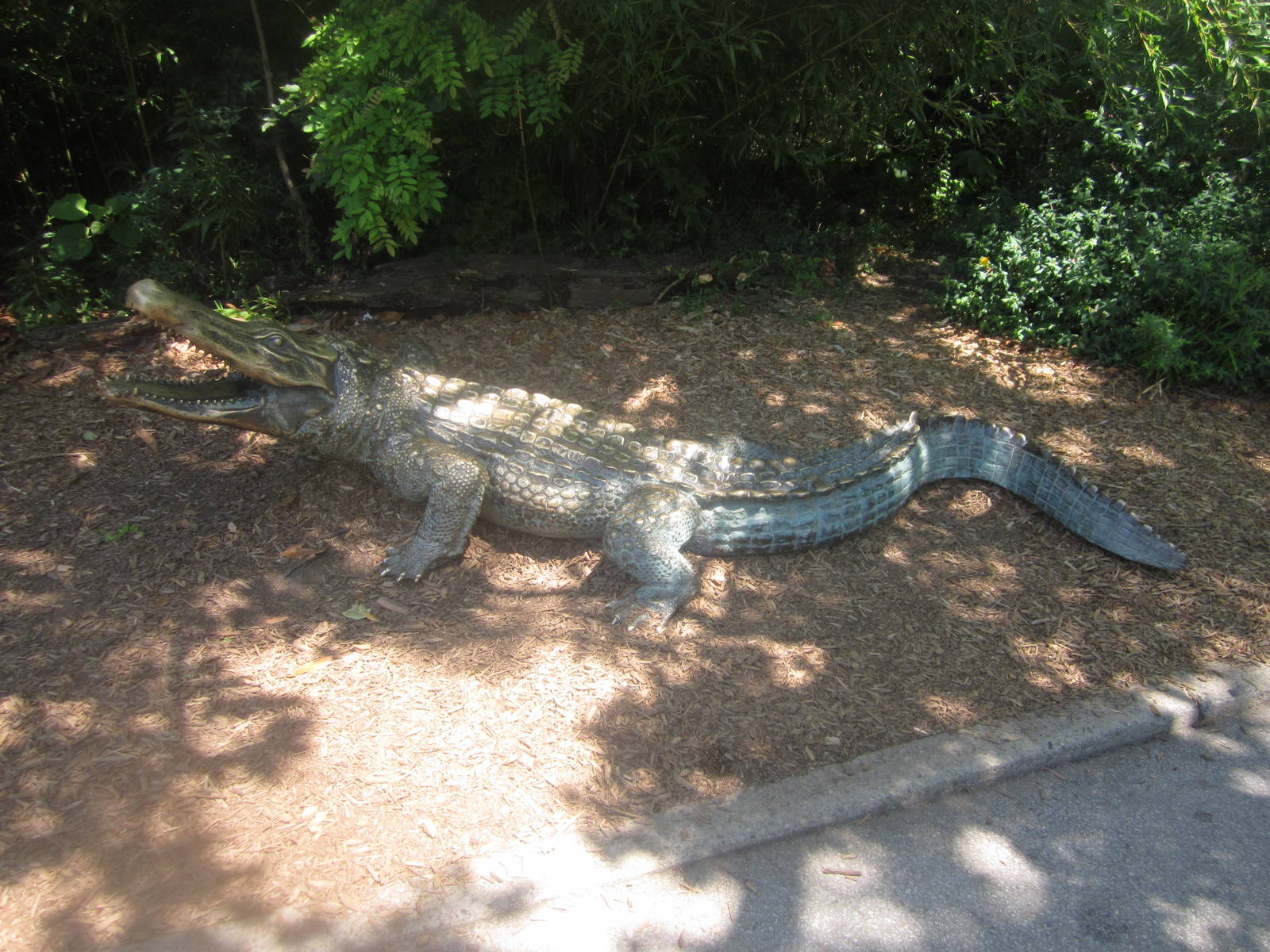 Jul. 2012-Alligator statue