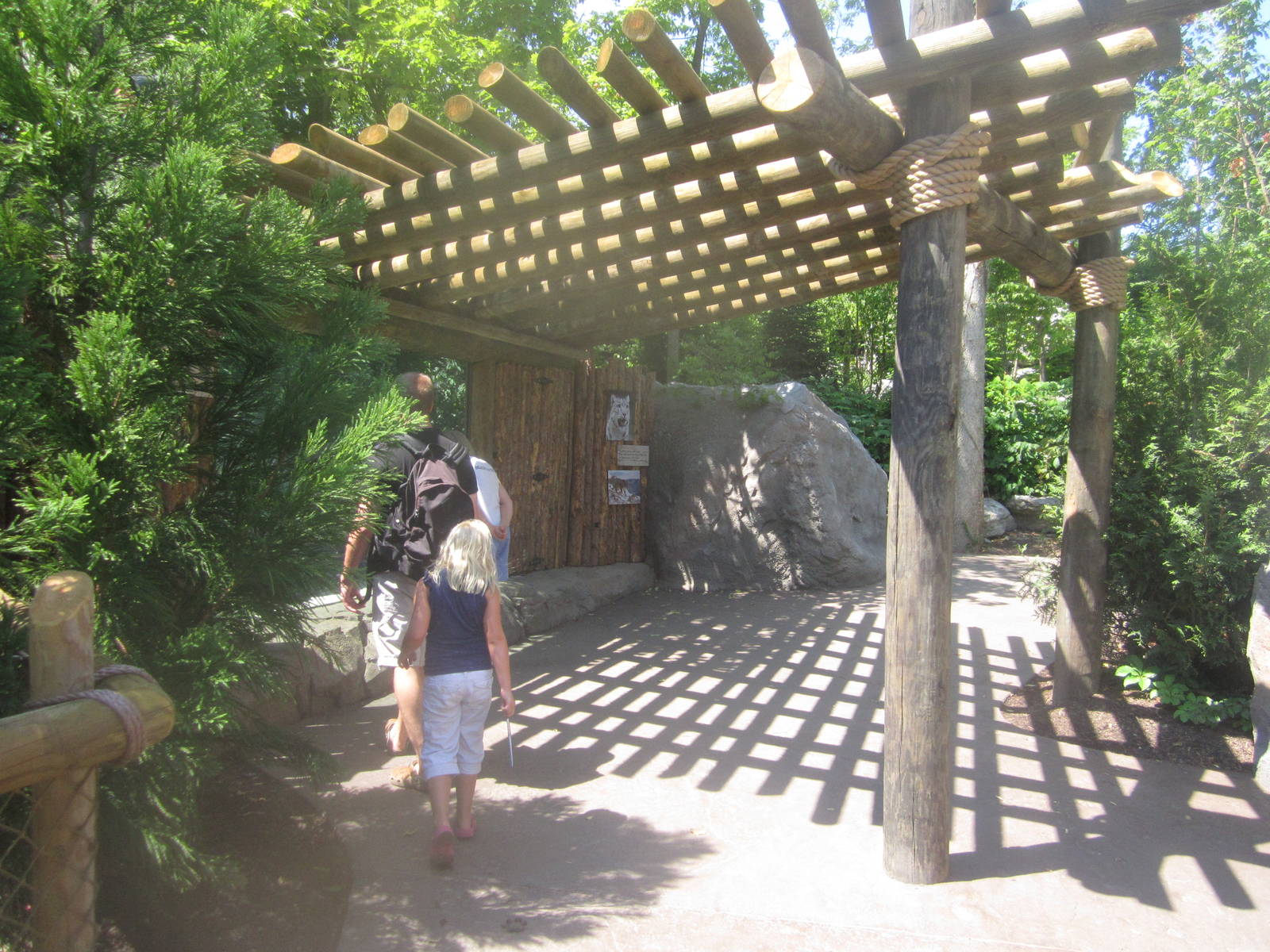 Jul. 2012-Snow Leopard window vieiwng