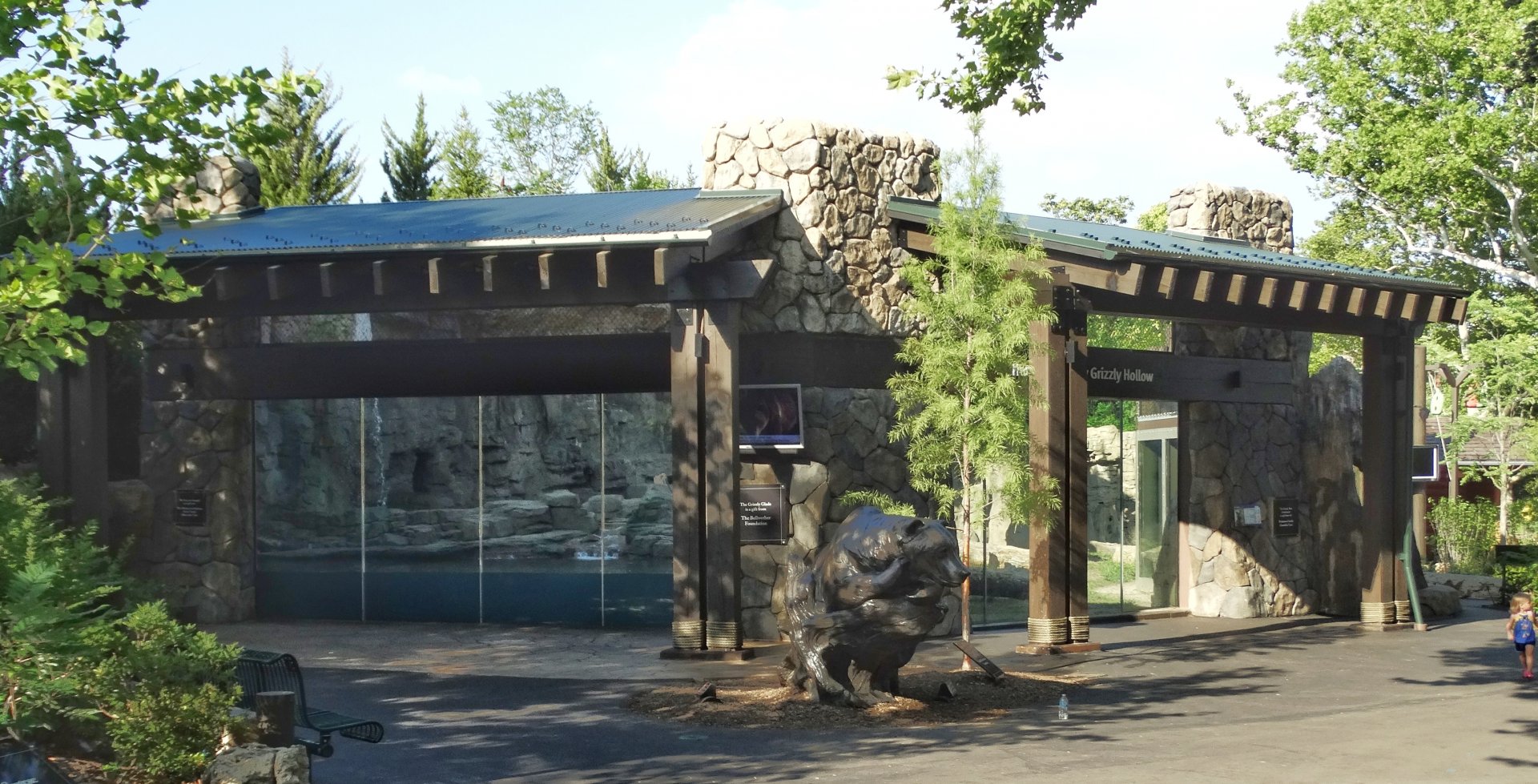 Jul. 2018 - Grizzly Ridge Viewing