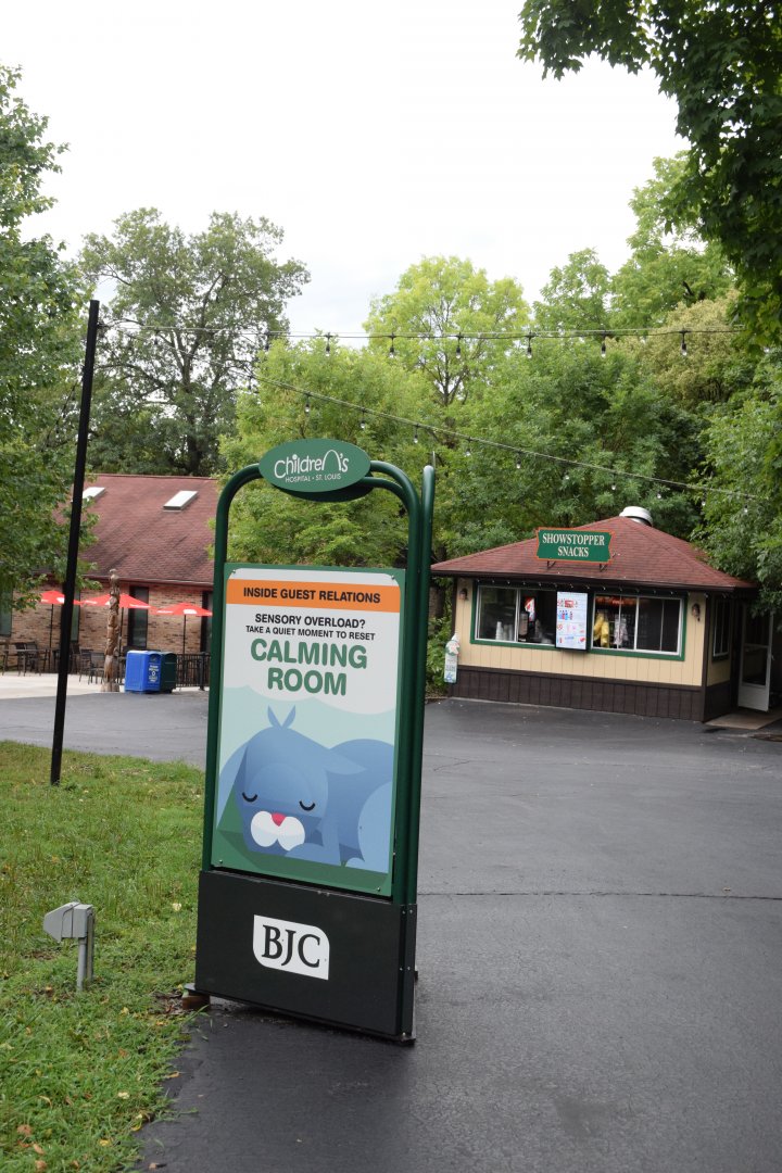 [July 2022] Tier Garten- Calming Room sign