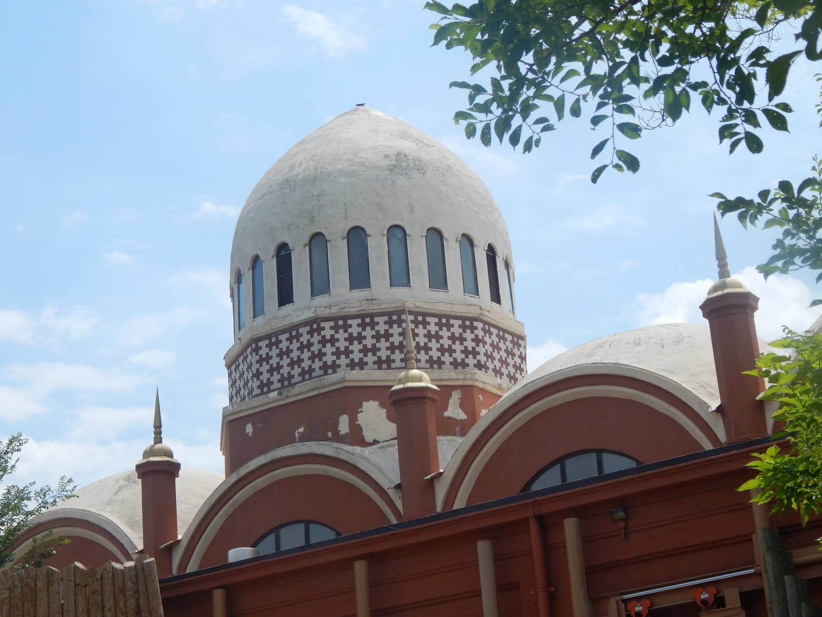 Jun. 2014 - Elephant Reserve - Elephant House (National Historic Landmark)