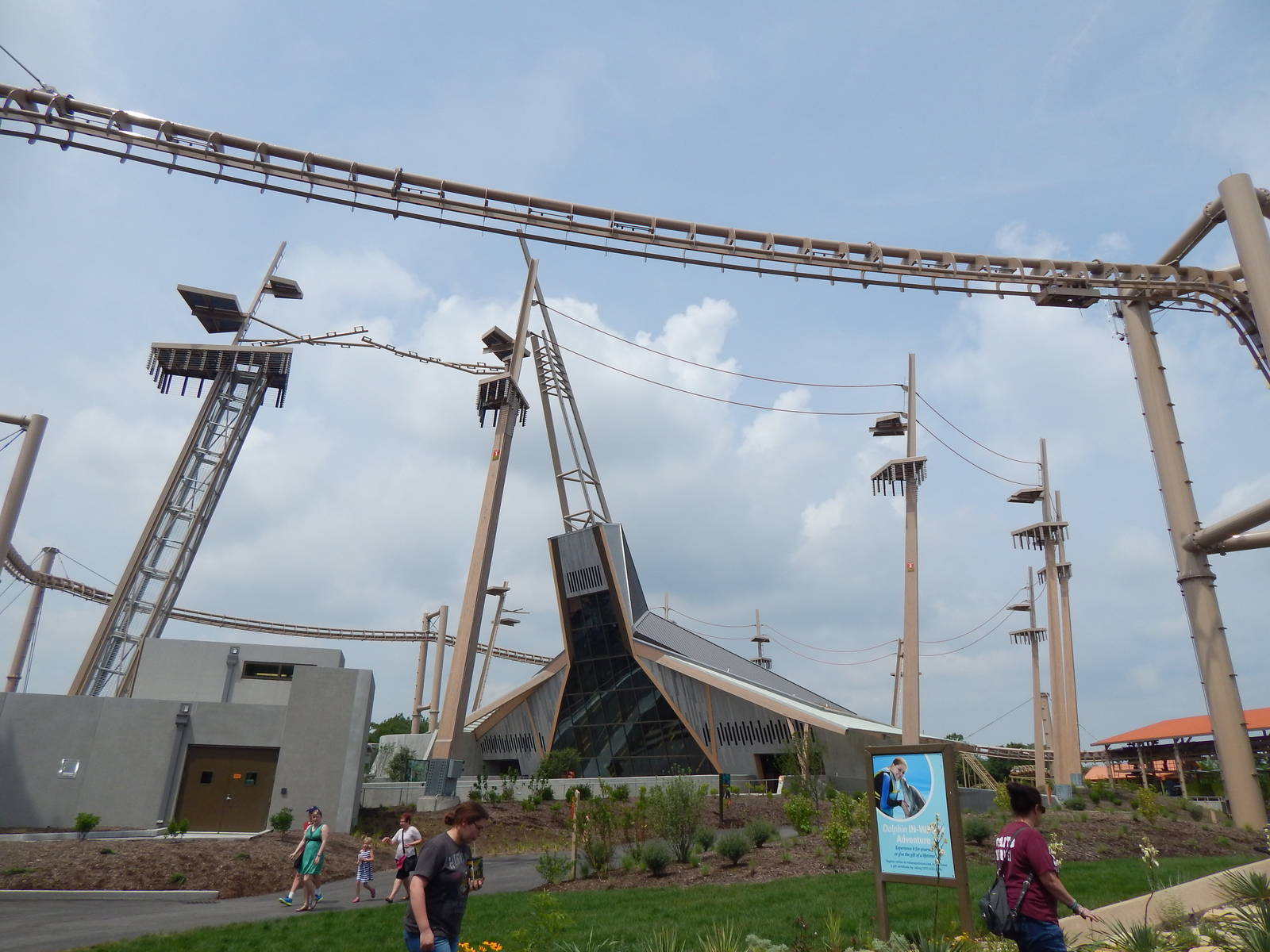 Jun. 2014 - International Orangutan Center