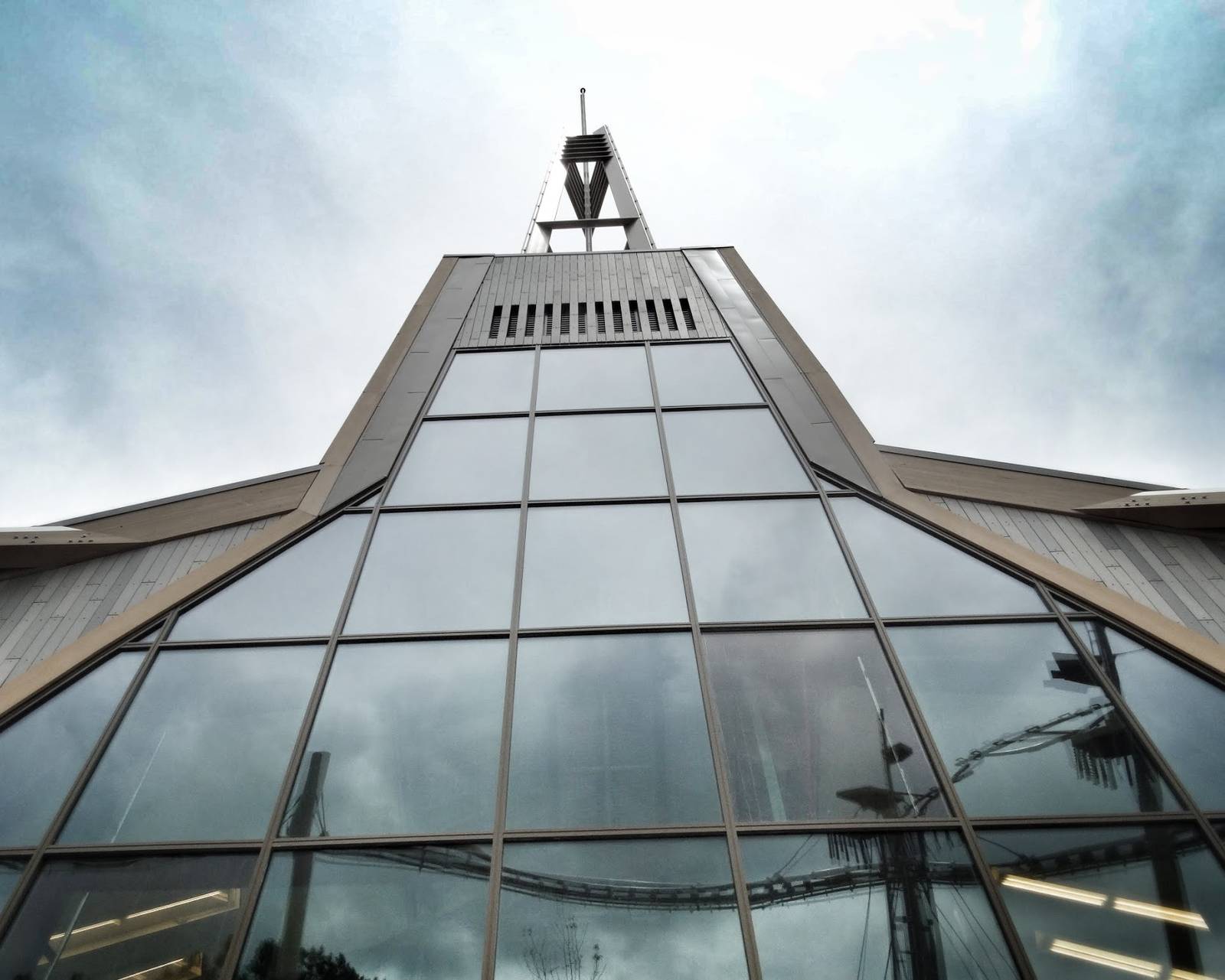 Jun. 2015 - International Orangutan Center