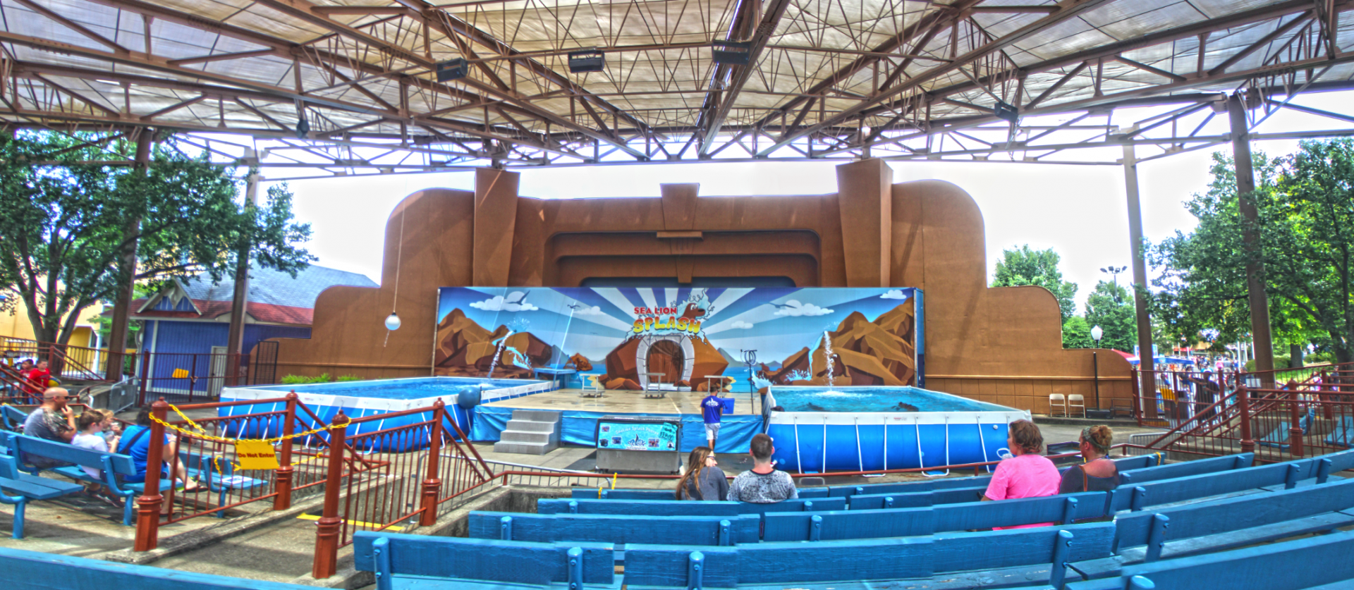 Jun. 2017 - Kentucky Kingdom - Sea Lion Splash - Aquatic Theater