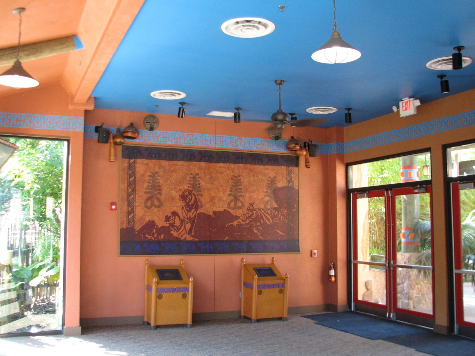 Jungala - Bengal Tiger Exhibit 2 - Tiger Lodge Interior