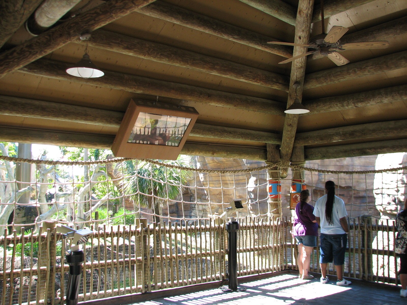 Jungala - Orangutan Exhibit - Viewing Shelter