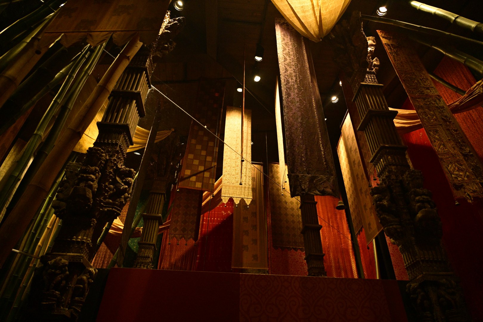 JungleWorld - Entrance Gallery