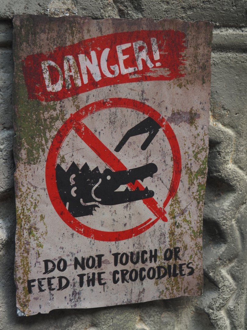 Jungola - Butterfly temple - Danger crocodiles signage, 2024-06-23