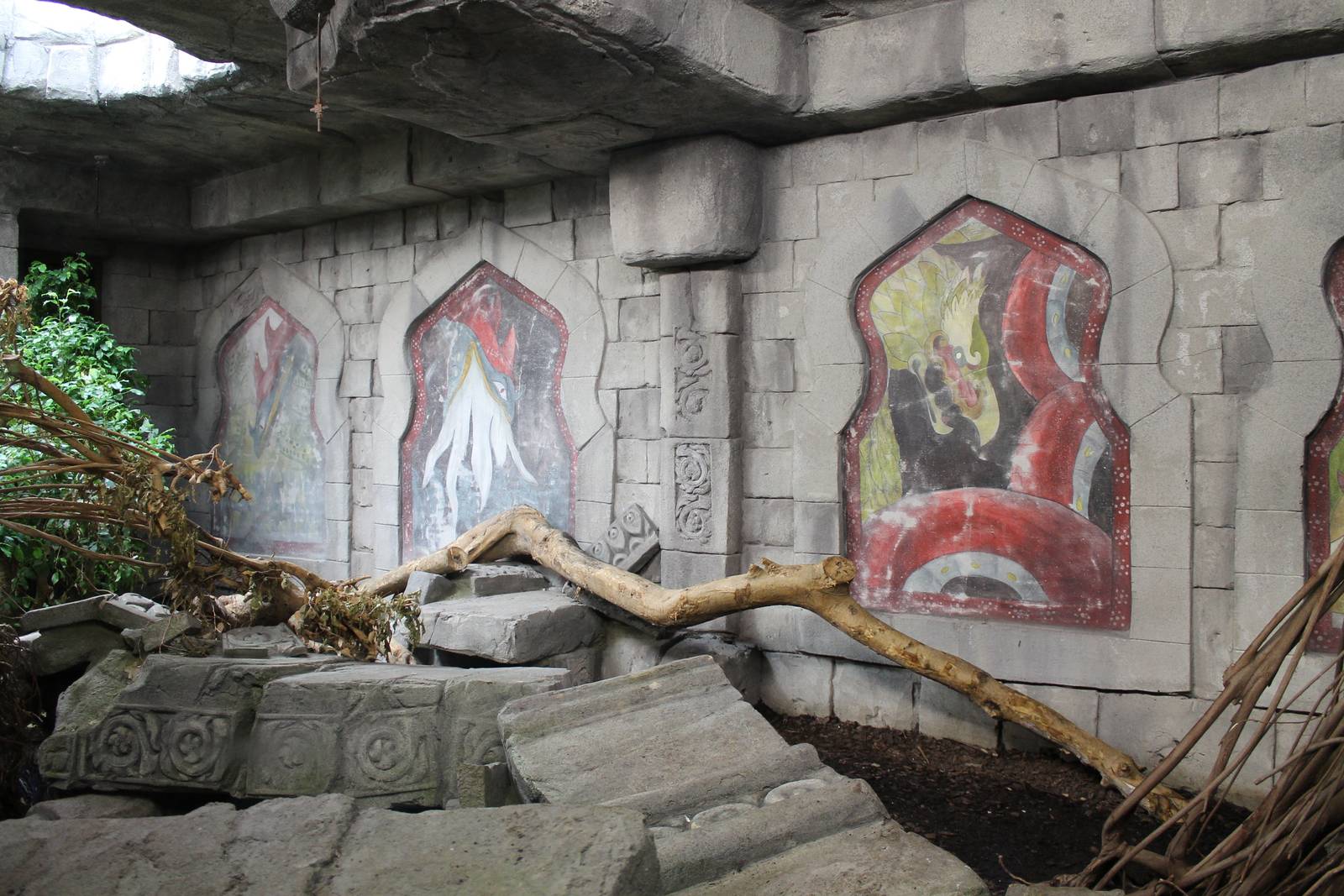 Jungola - Enclosure Reticulated python