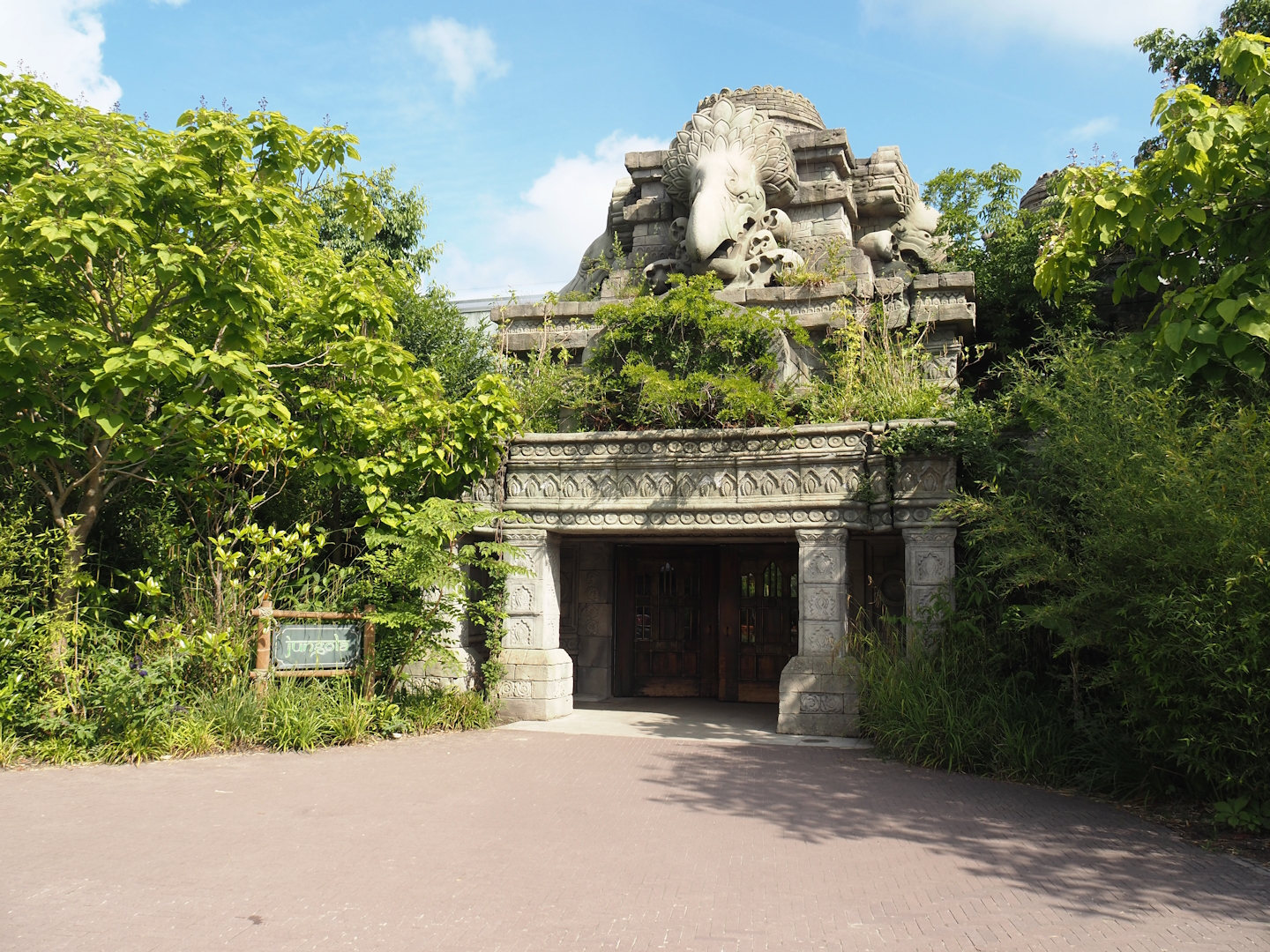 Jungola - Entrance to the butterfly temple, 2024-06-23