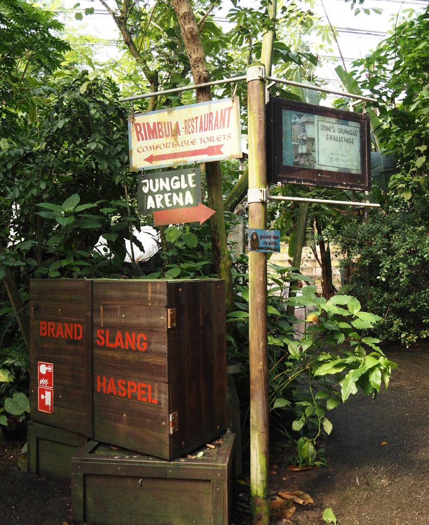Jungola - Rimbula greenhouse - Fire hose casing and road signs, 2024-06-23
