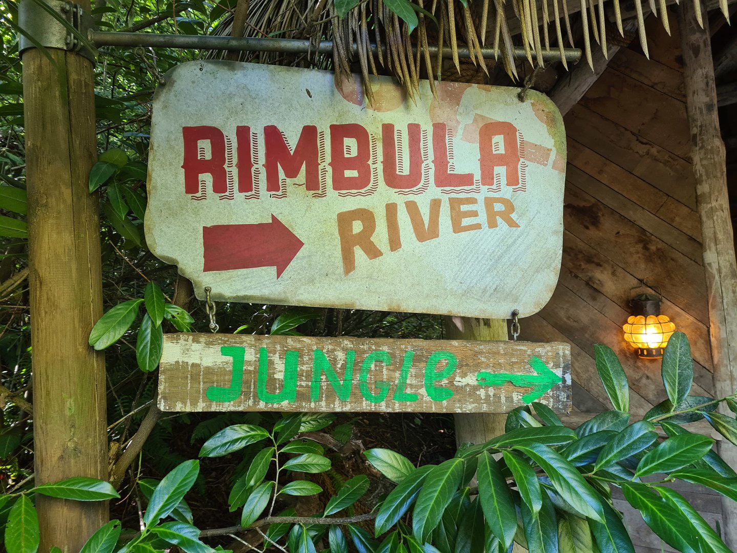 Jungola - Signage pointing to main greenhouse Rimbula