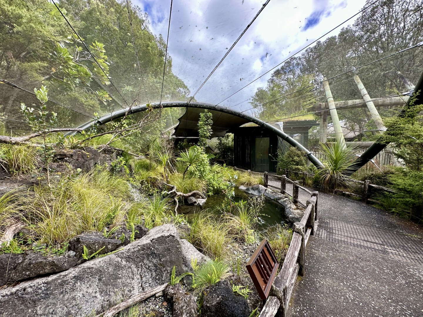 Kakariki Aviary (The Islands)