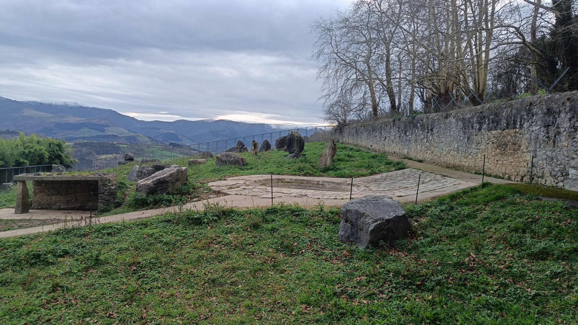 Karpín Fauna - Brown bear enclosure