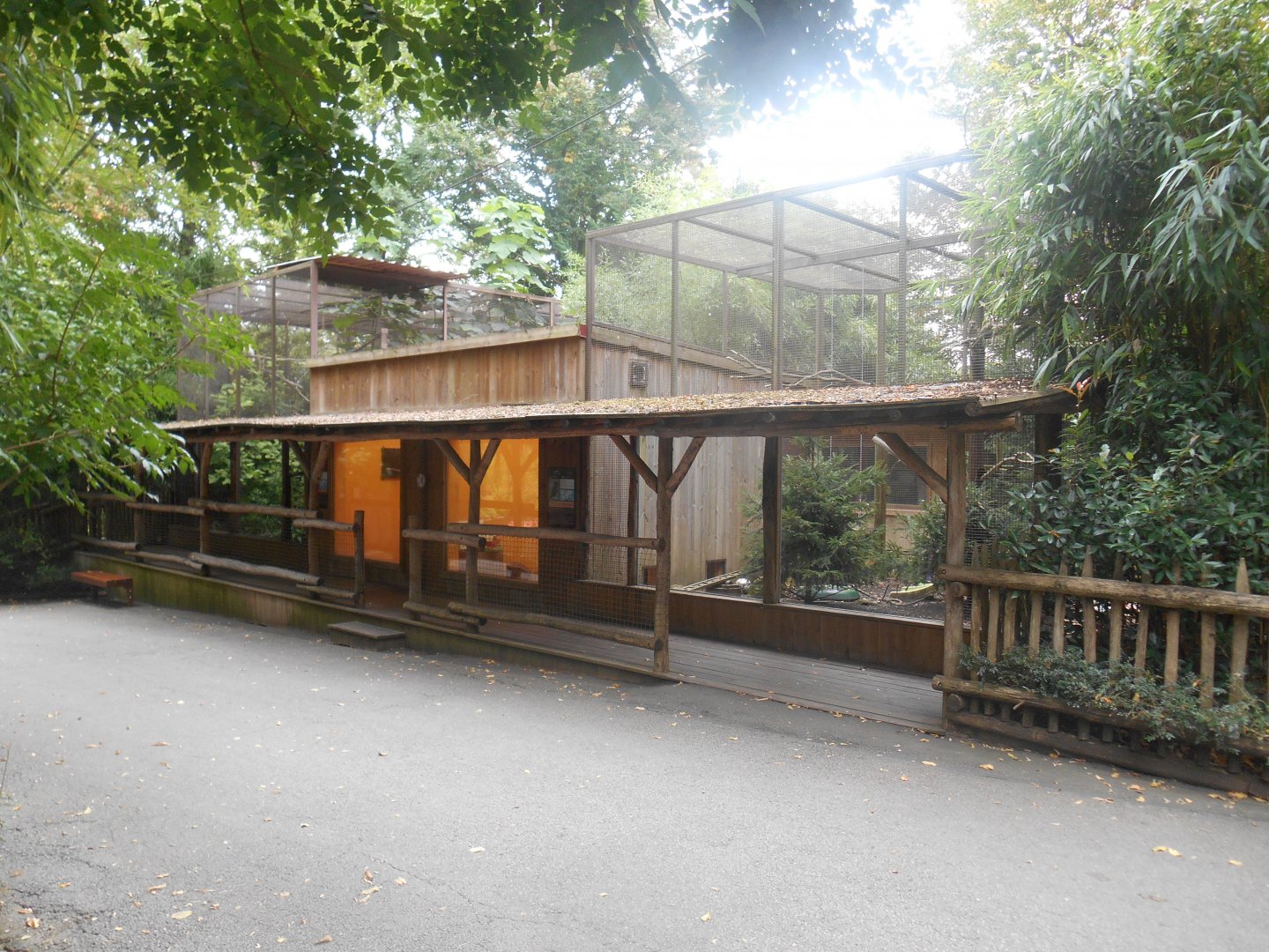 Kea and Cockatoos Aviaries
