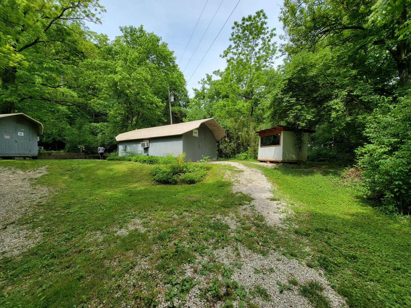 Kentucky Reptile Zoo - Giants building