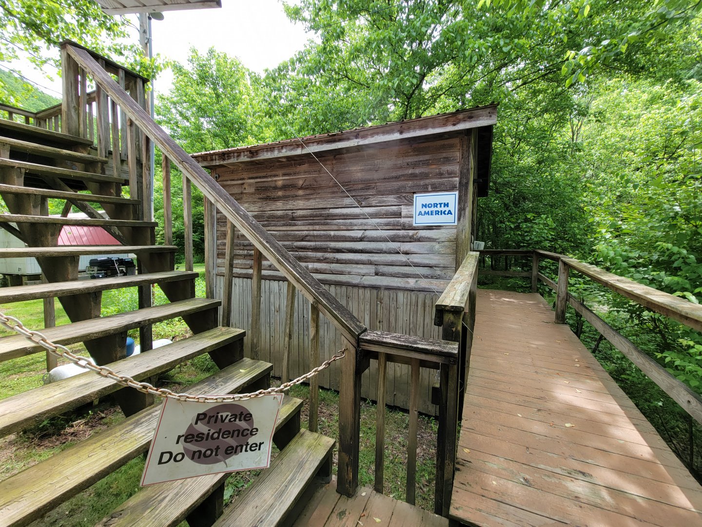 Kentucky Reptile Zoo - North America building