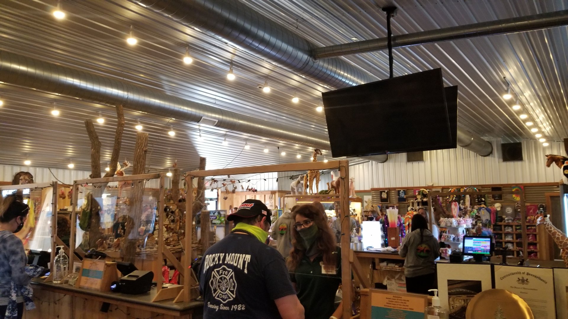 Keystone Safari - Inside building