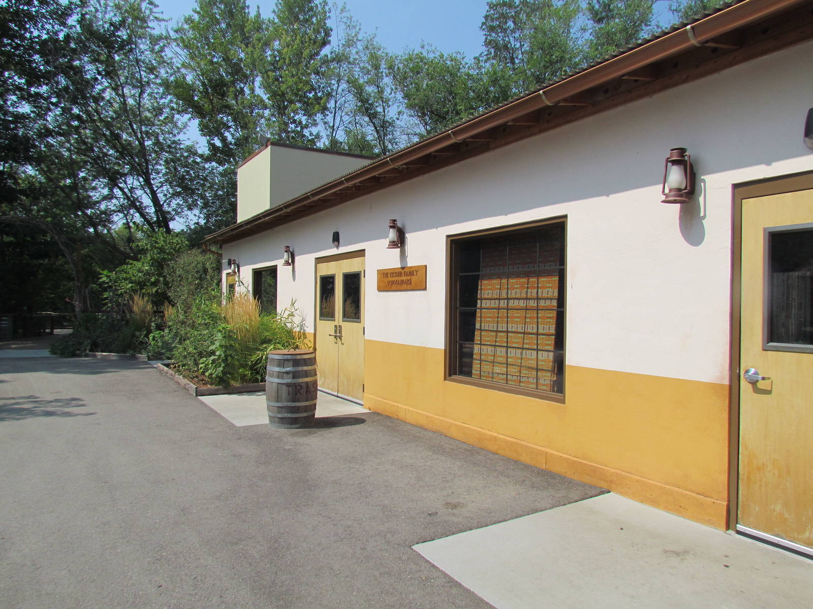 Kijiji Schoolhouse (Lion Viewing)