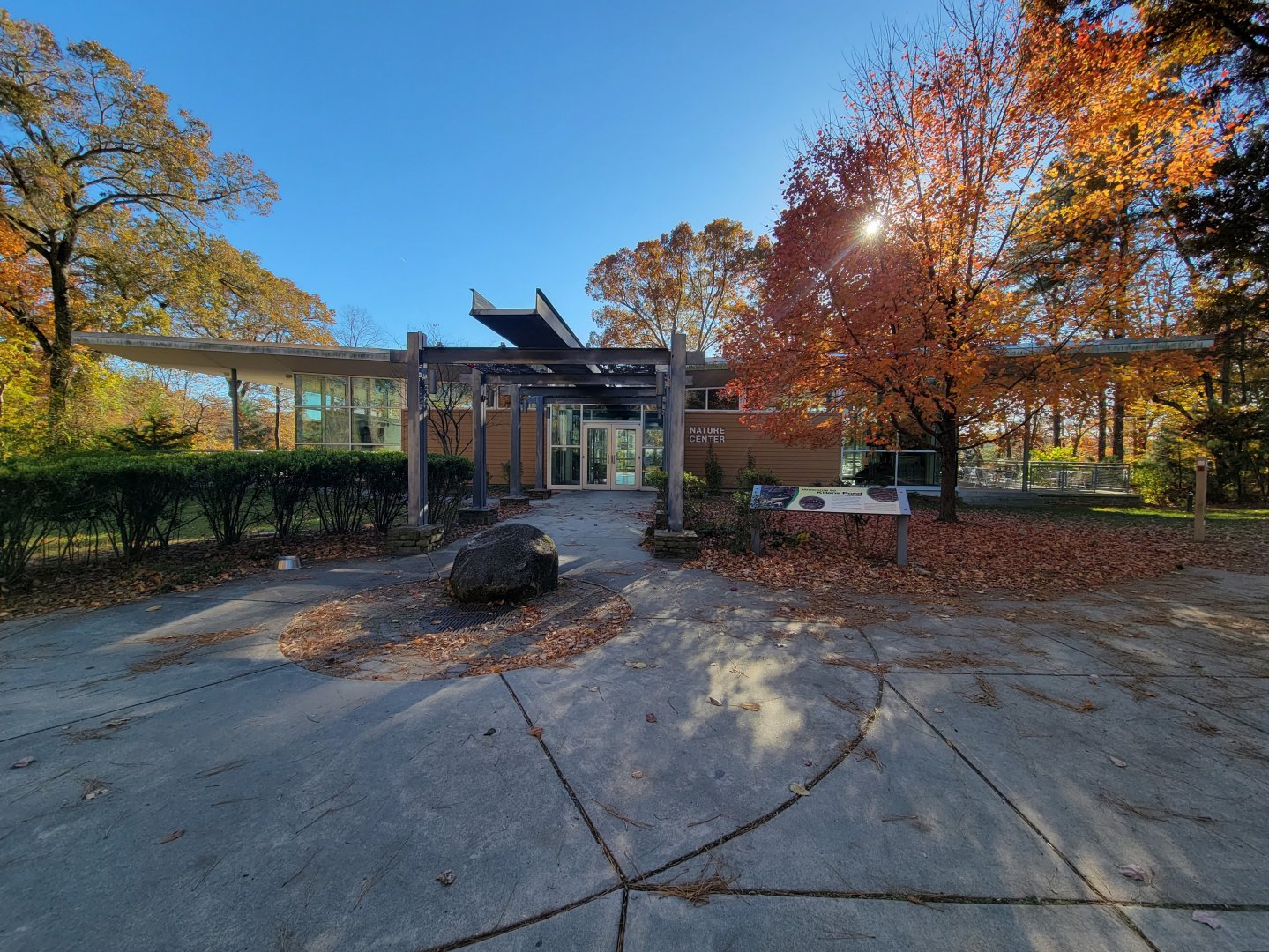 Killen's Pond Nature Center - Entrance