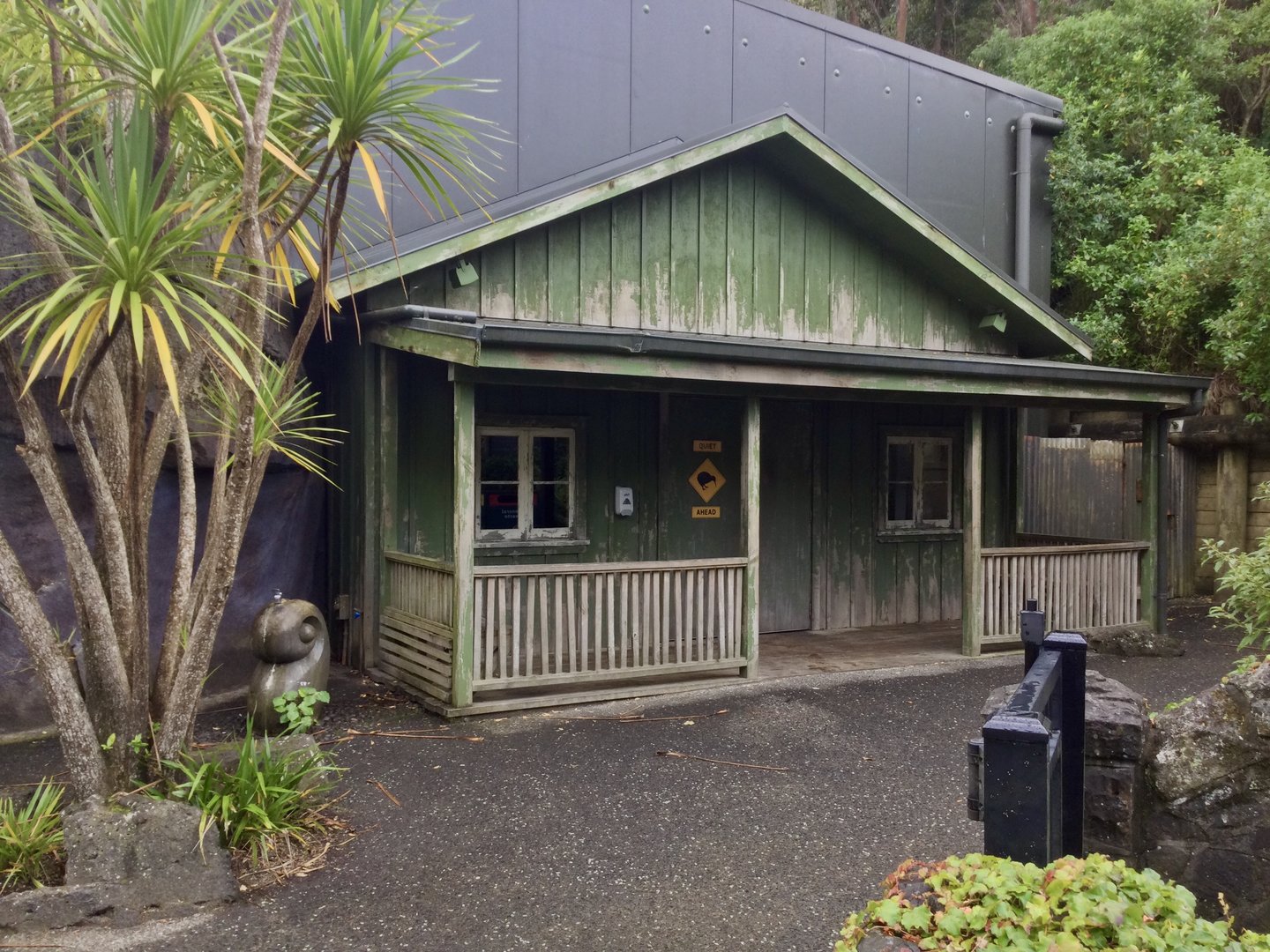 Kiwi House (The Night) - New Zealand Precinct