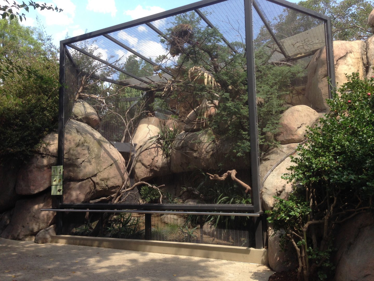 Koje Internal Aviary