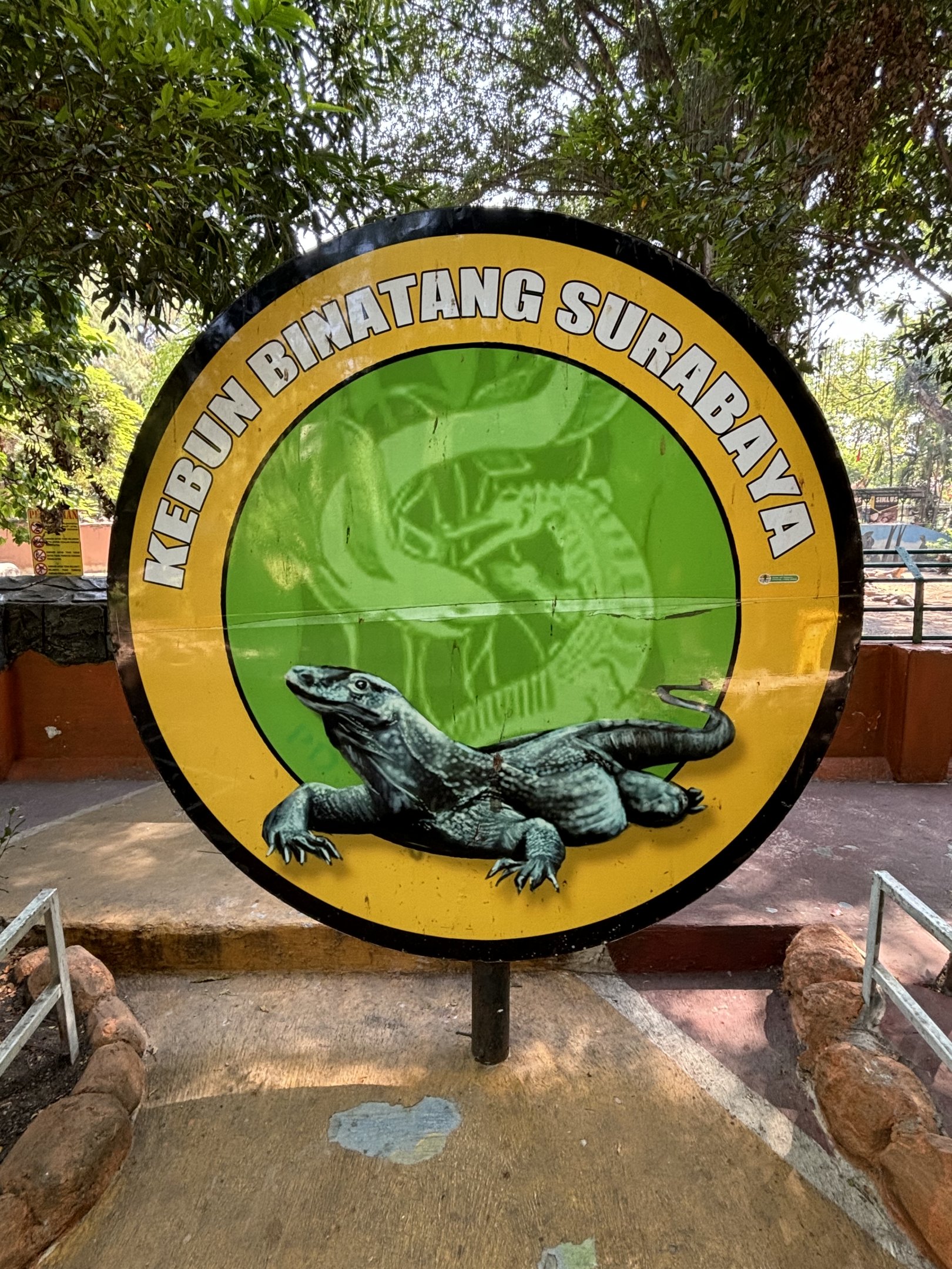 Komodo Dragon Complex Sign