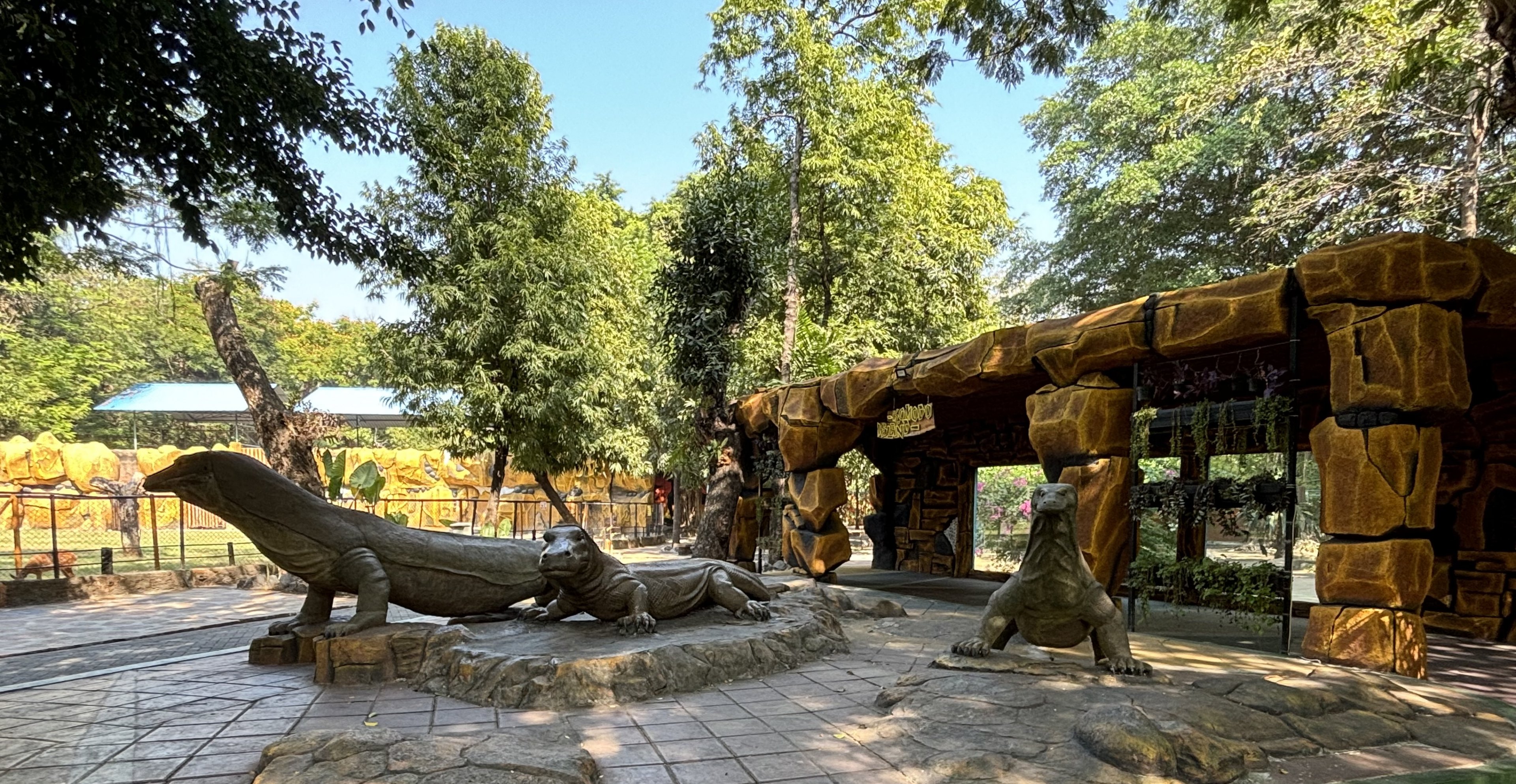 Komodo Dragon Statues