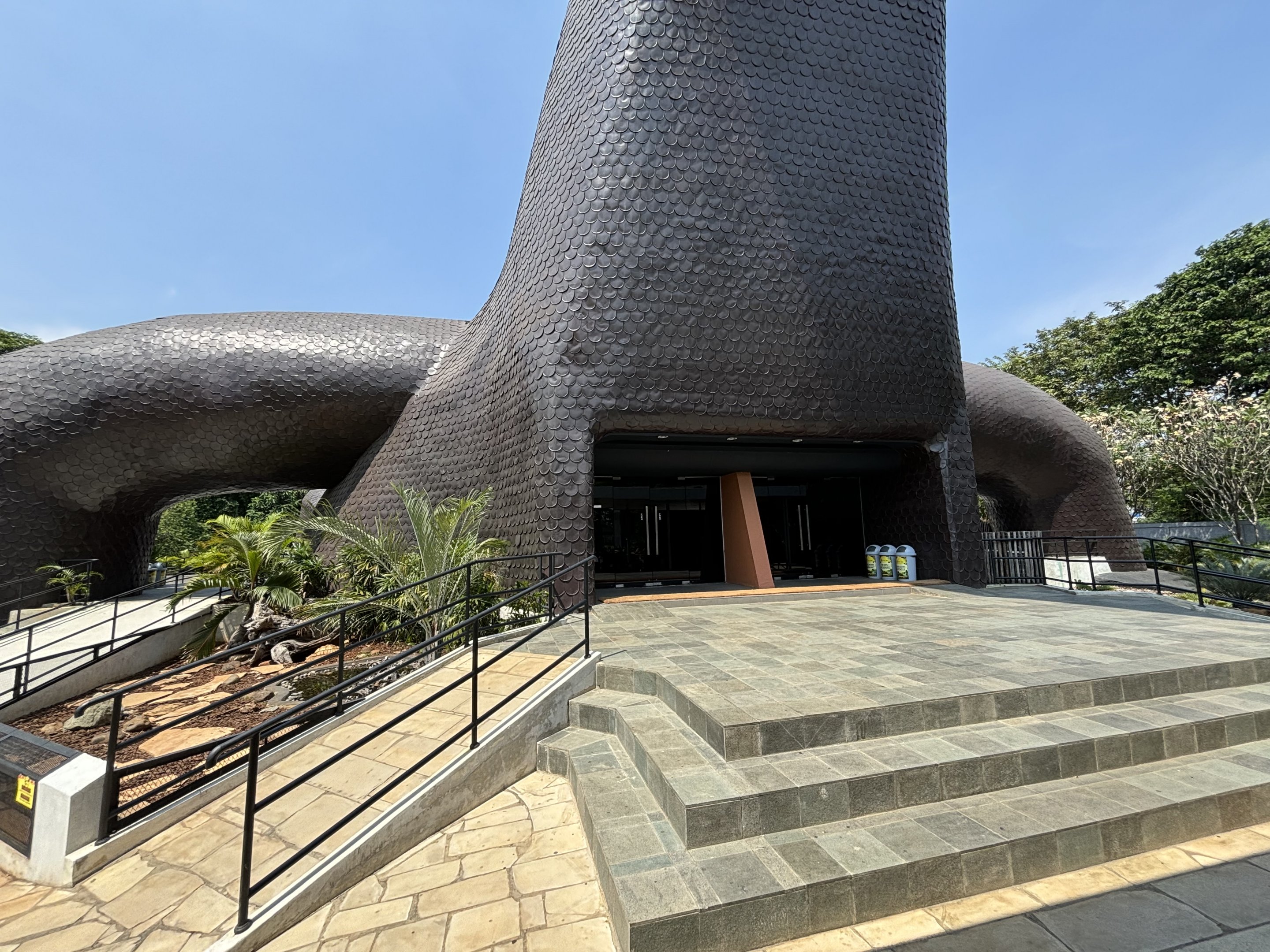 Komodo Museum Reptile Park