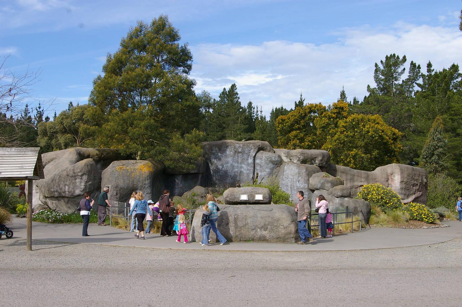 kopje exhibit, Orana Park