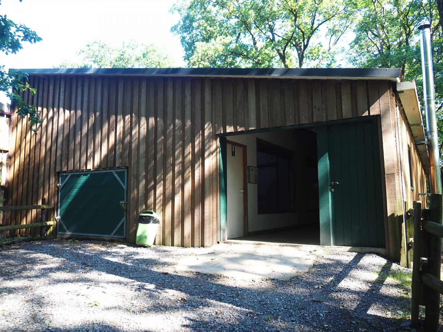 Kordofan giraffe barn, 2023-06-24